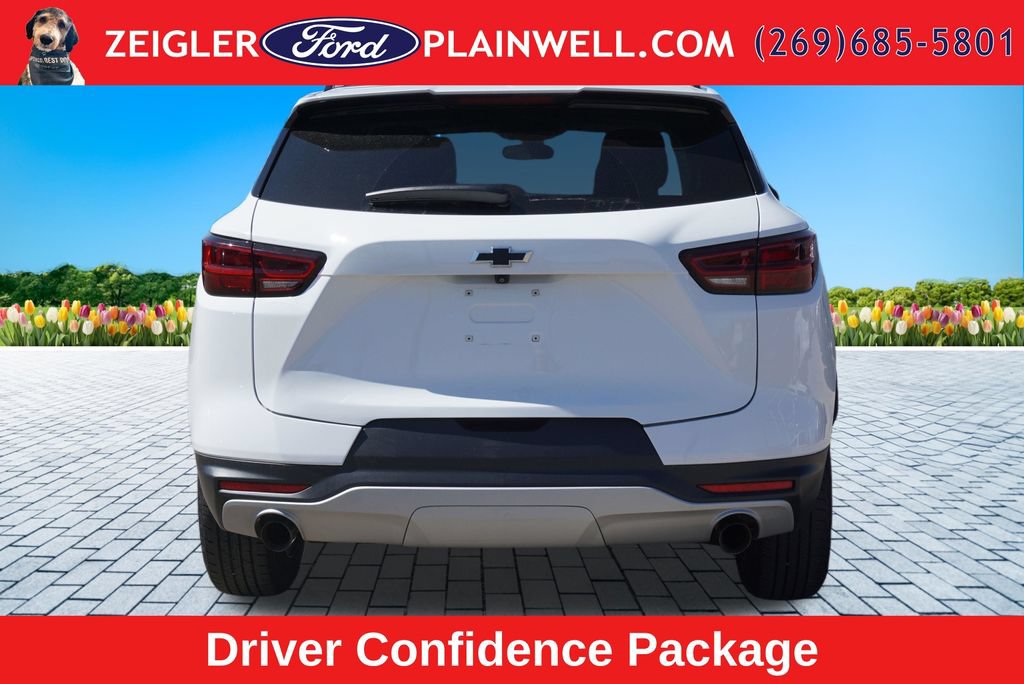 Used 2023 Chevrolet Blazer LT w/ Convenience Package FWD image 4