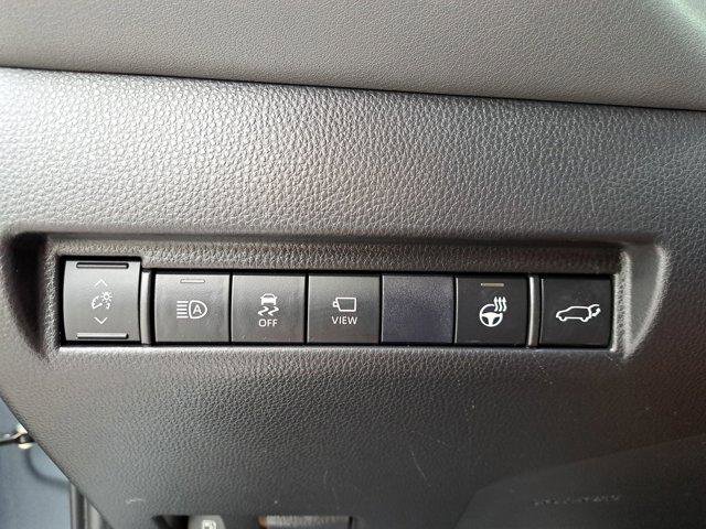 Certified 2021 Toyota Venza Limited image 29