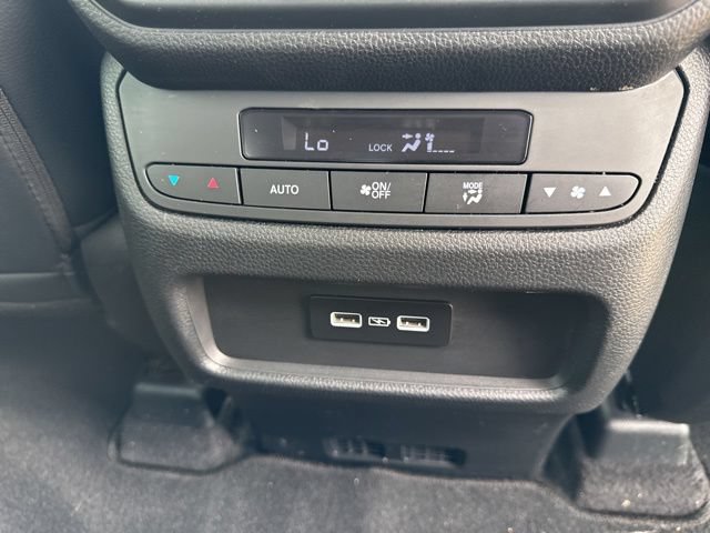 Used 2023 Honda Pilot Touring image 26