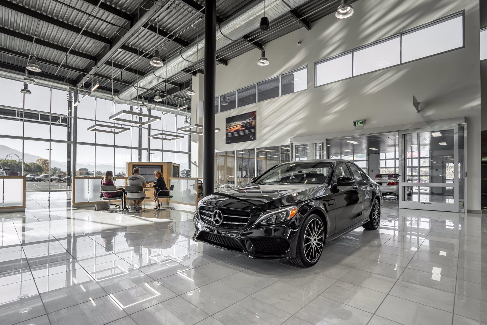 New 2026 Mercedes-Benz E 53 AMG e 4MATIC Sedan image 9