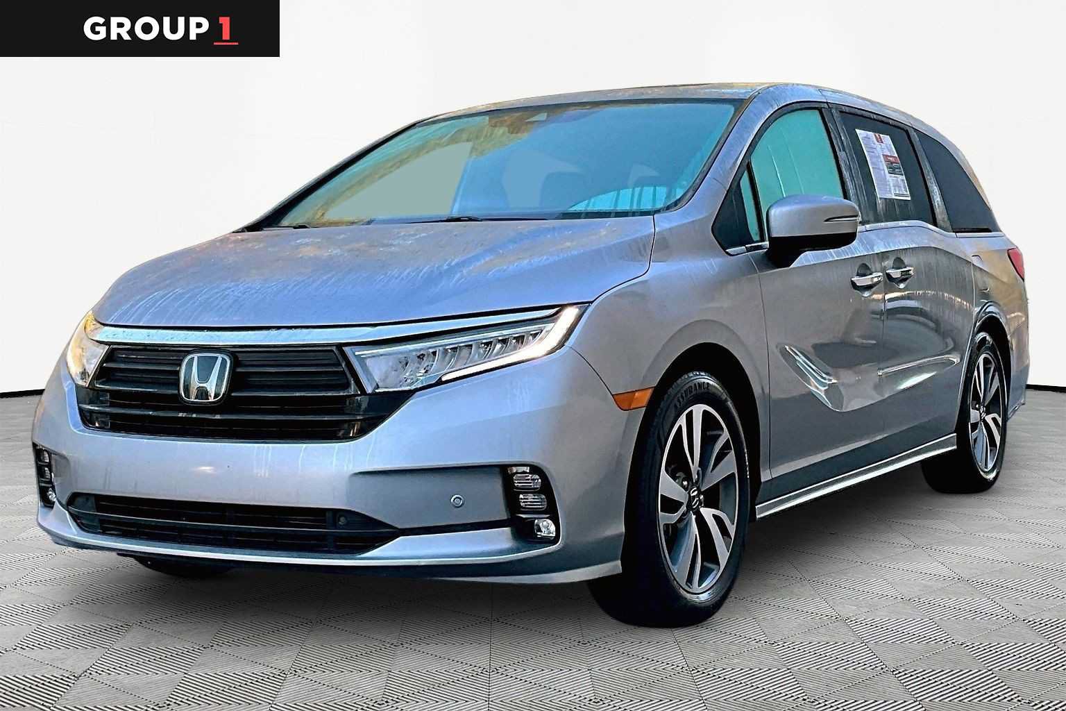Used 2022 Honda Odyssey Touring image 1