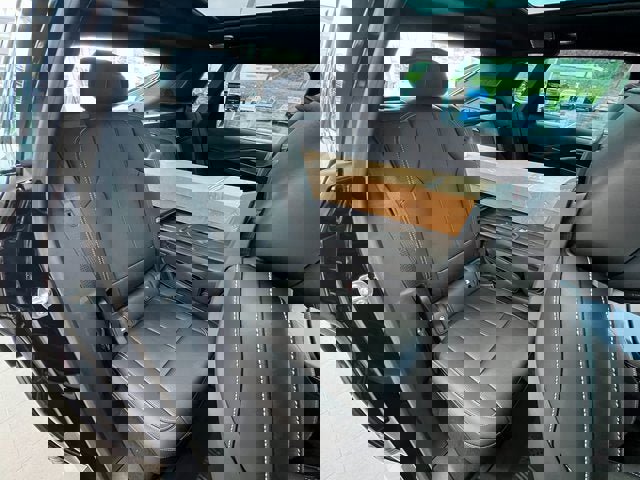 New 2026 Cadillac Lyriq V image 17