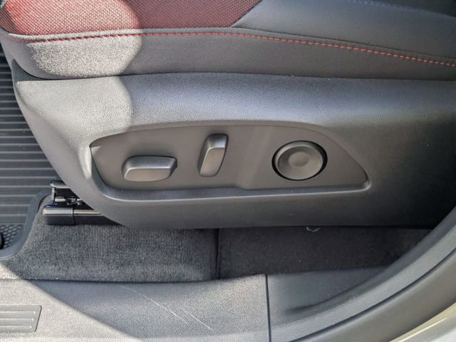 New 2026 Chevrolet Equinox RS w/ Convenience Package III FWD image 11
