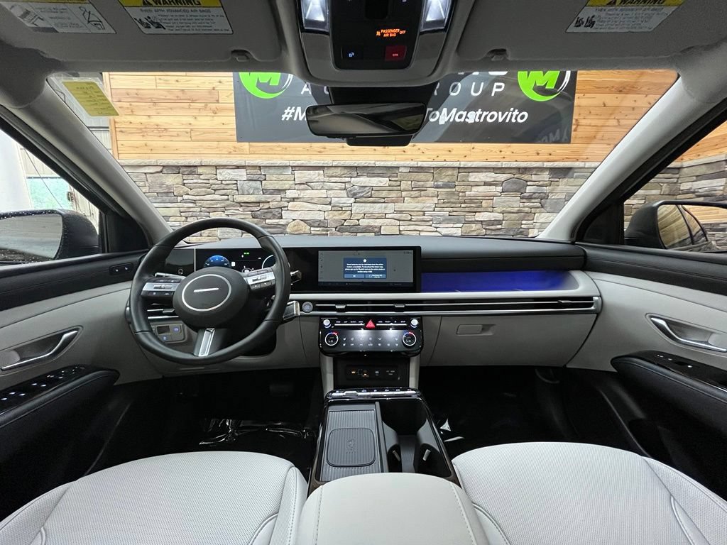 Used 2025 Hyundai Tucson Limited AWD/4WD image 37