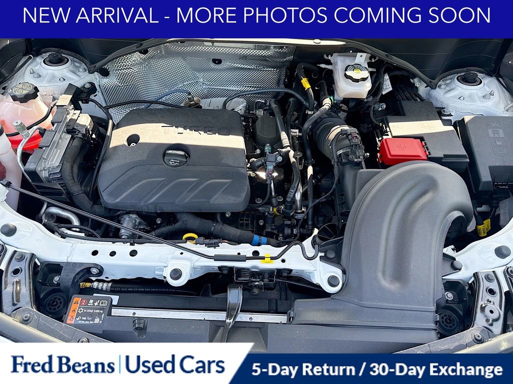 Used 2025 Buick Encore GX Sport Touring w/ Comfort Package AWD/4WD image 11