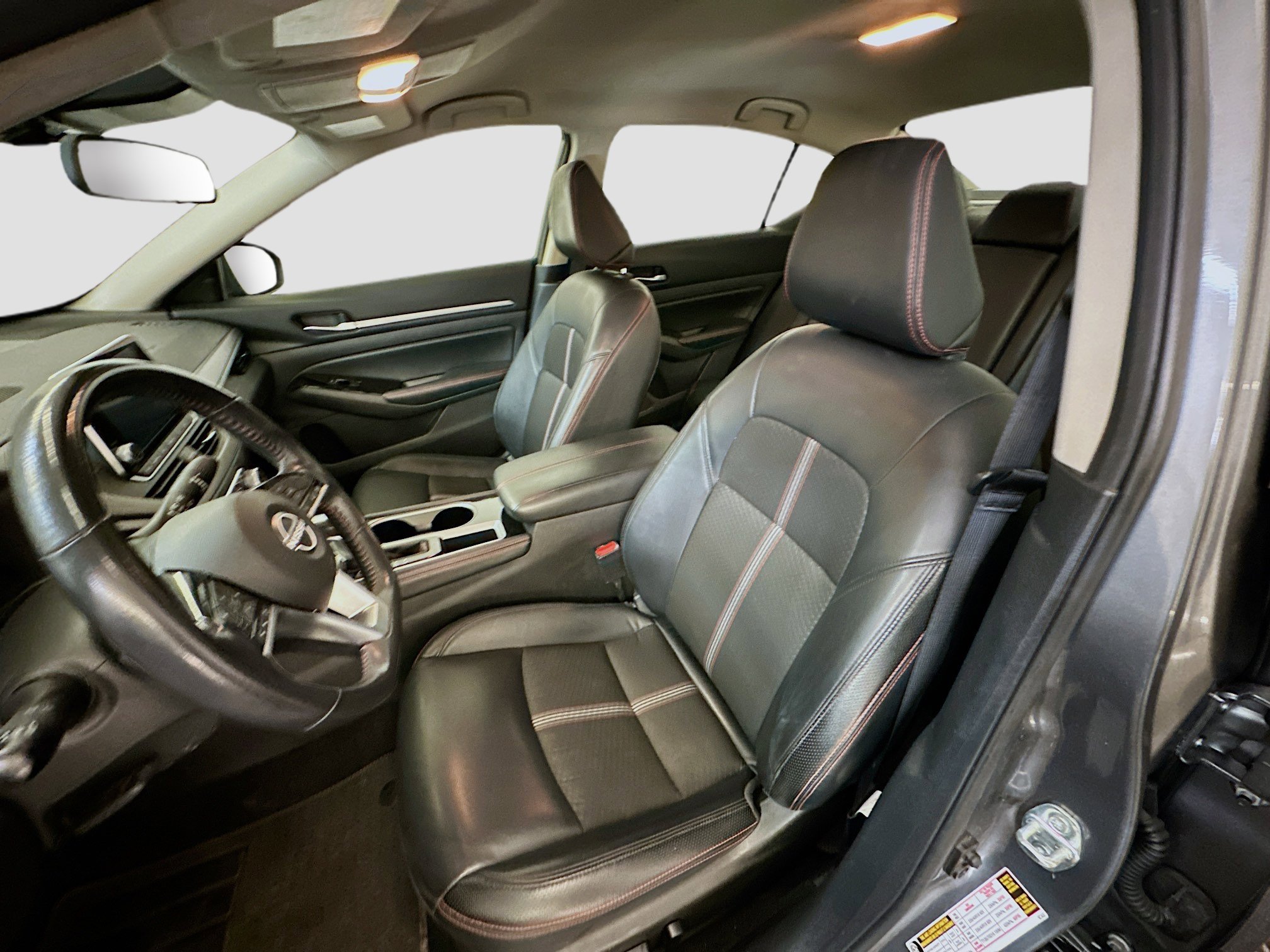 Used 2024 Nissan Altima 2.5 SR image 13