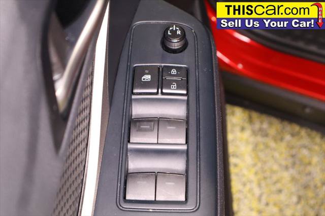 Used 2020 Toyota C-HR LE FWD image 32