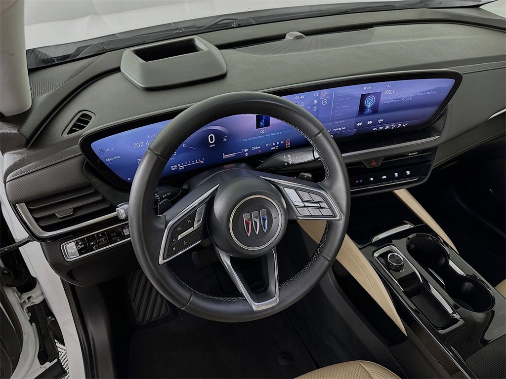 Used 2024 Buick Envision Preferred image 16