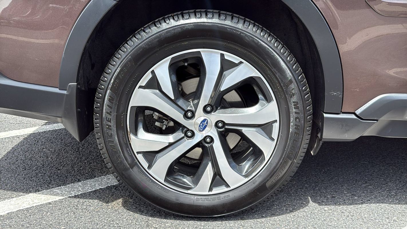 Used 2020 Subaru Outback Touring XT AWD/4WD image 13