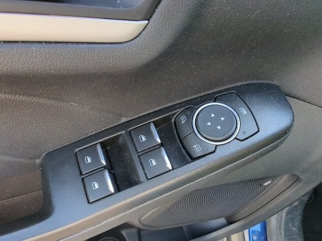 Used 2022 Ford Escape SE w/ SE Sport Appearance Package AWD/4WD image 12