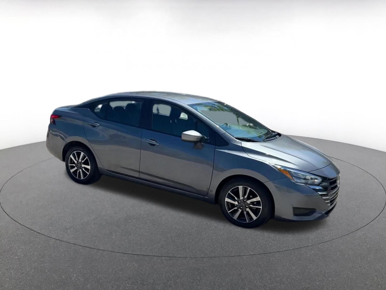 Used 2025 Nissan Versa SV FWD video 2