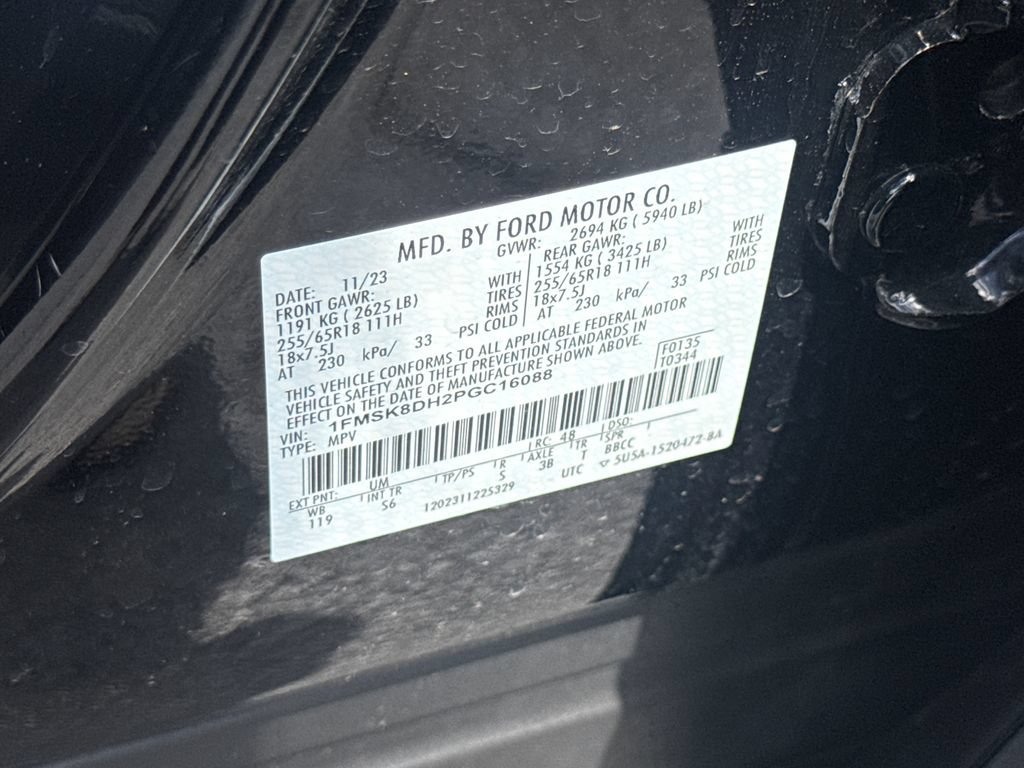 Used 2023 Ford Explorer XLT w/ Equipment Group 202A AWD/4WD image 26