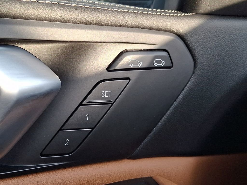 Certified 2024 BMW X6 xDrive40i AWD/4WD image 23