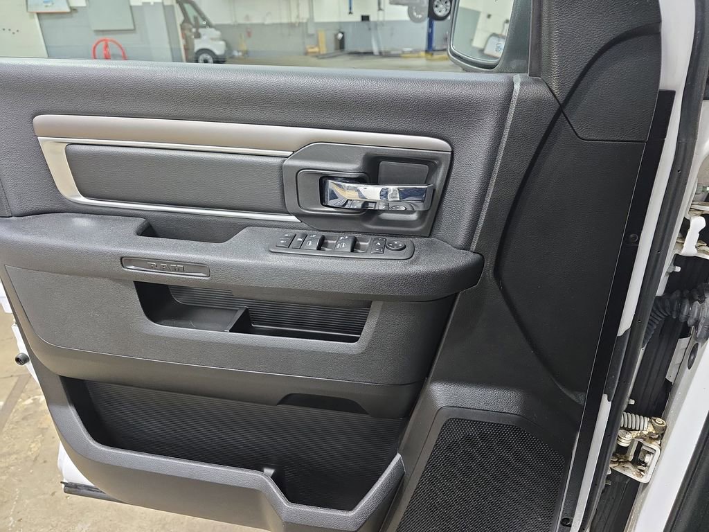 Used 2021 RAM 1500 Classic Warlock image 28