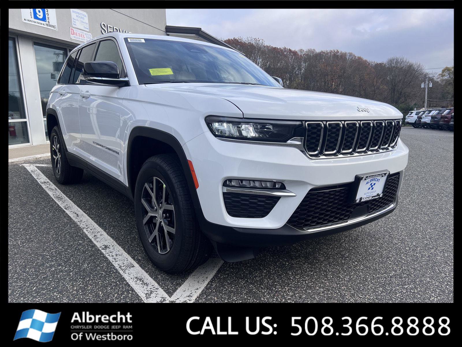 New 2025 Jeep Grand Cherokee Limited image 7