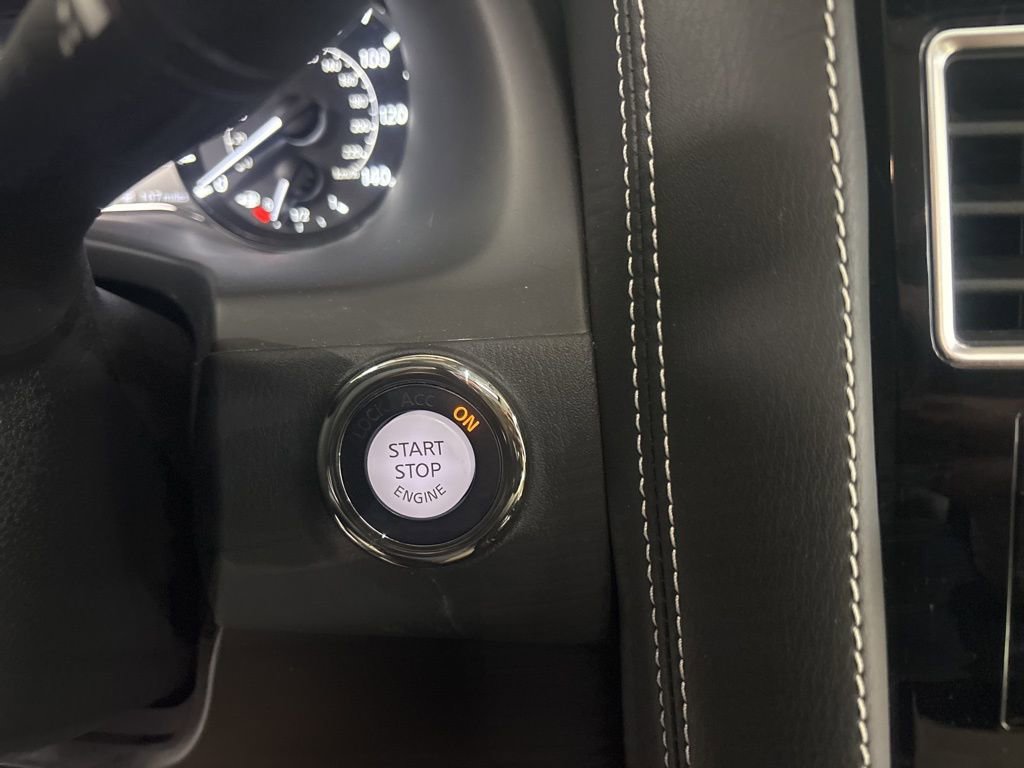 Used 2023 INFINITI QX80 Premium Select w/ All-Season Package image 23