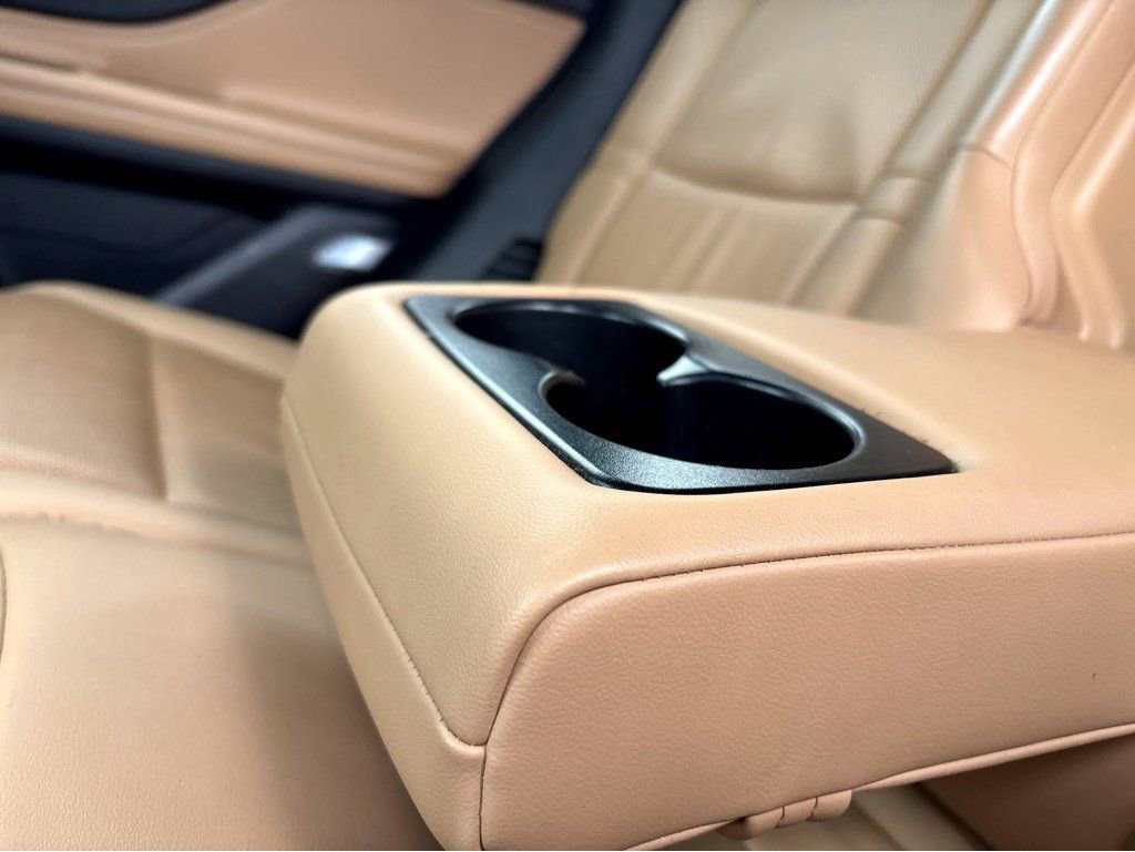Used 2023 Lincoln Corsair Reserve FWD image 32
