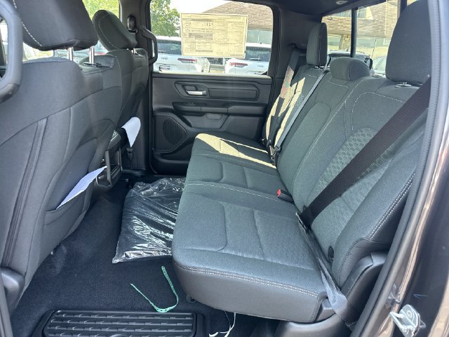 New 2026 RAM 1500 Express AWD/4WD image 13