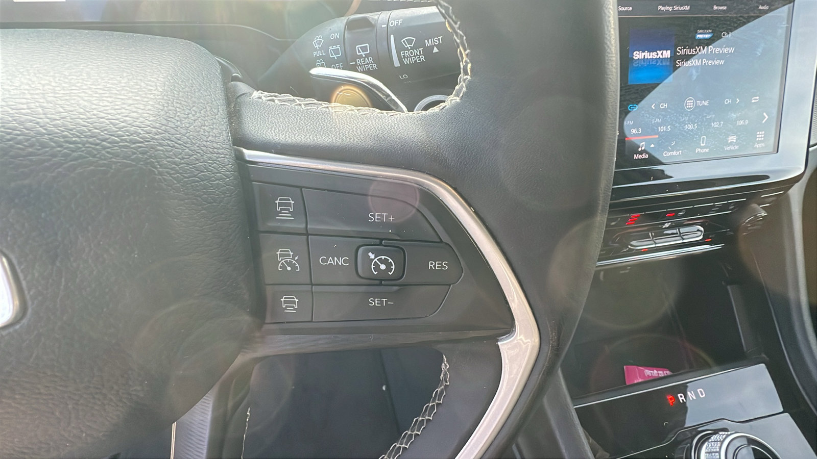 Used 2024 Jeep Grand Cherokee Altitude image 28