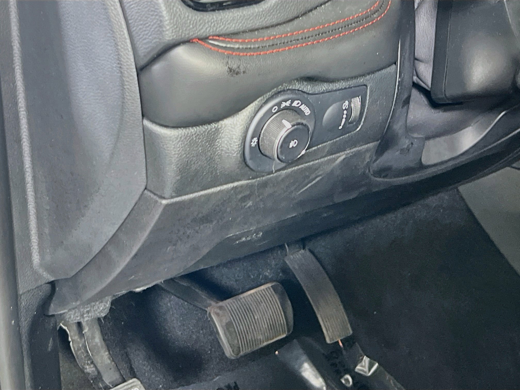 Used 2023 Dodge Durango R/T AWD/4WD image 10