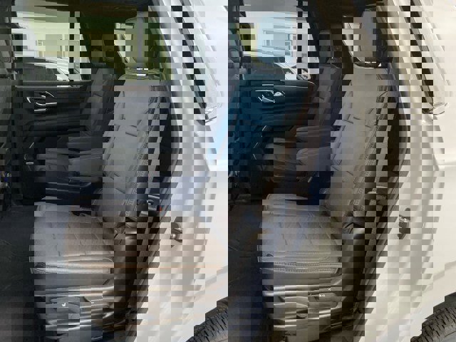 Used 2024 Chevrolet Tahoe High Country image 9