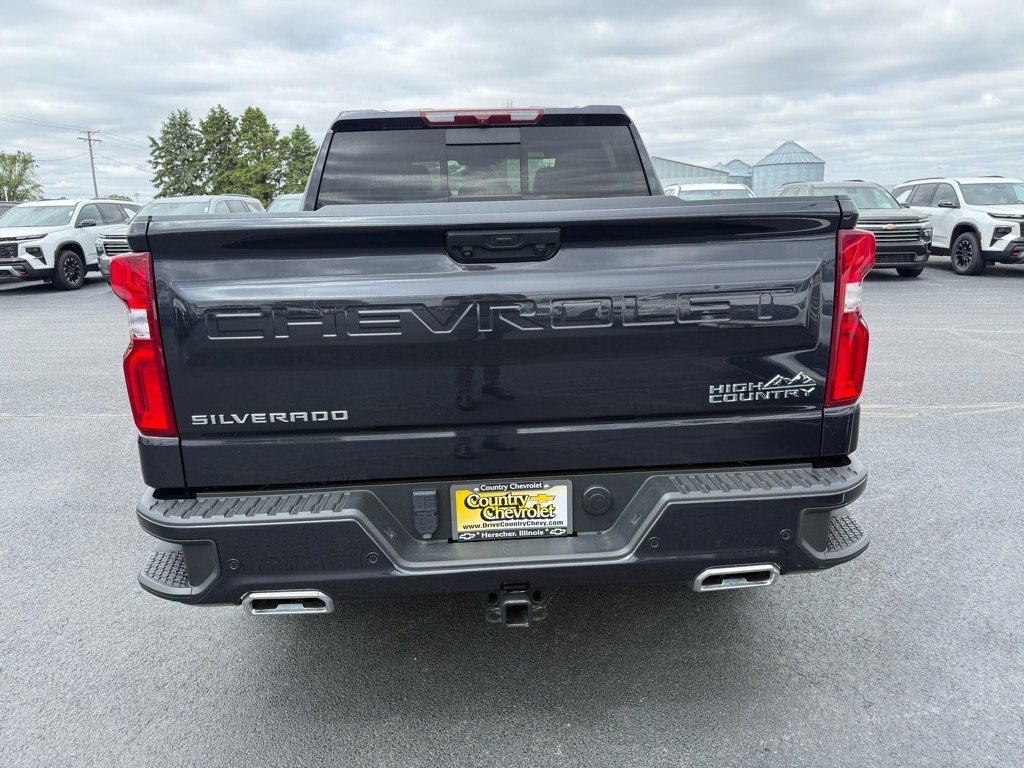 Used 2023 Chevrolet Silverado 1500 High Country AWD/4WD image 4
