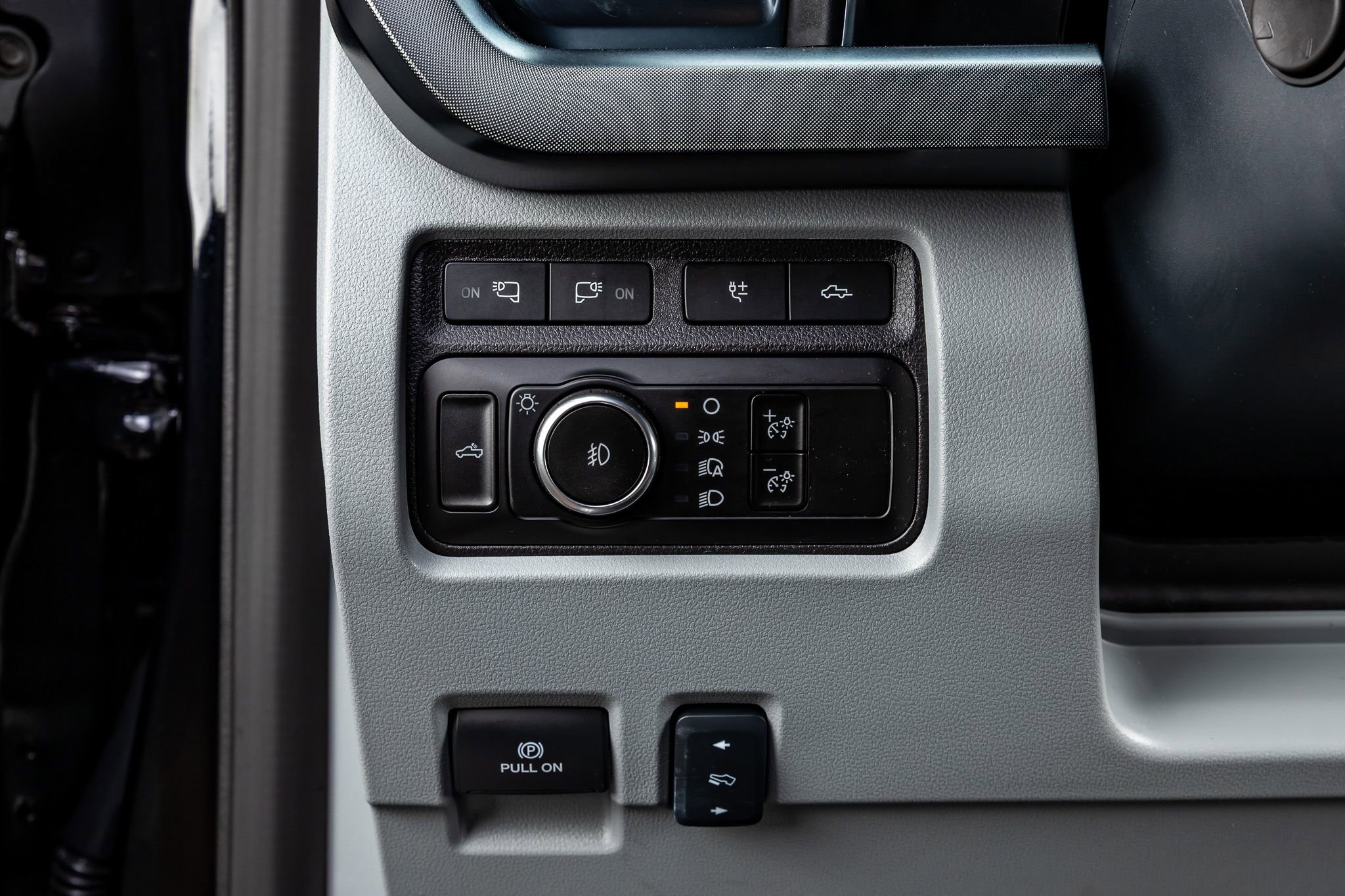 Used 2024 Ford F250 Limited w/ FX4 Off-Road Package image 22