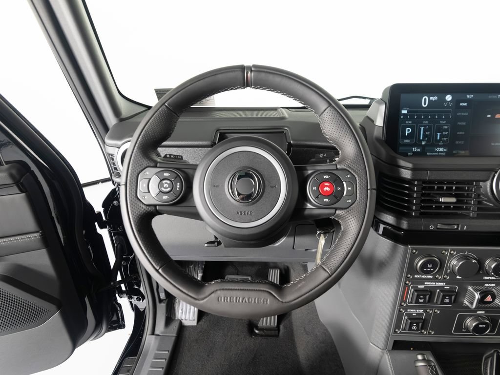 New 2026 INEOS Grenadier Quartermaster Black Edition AWD/4WD image 15
