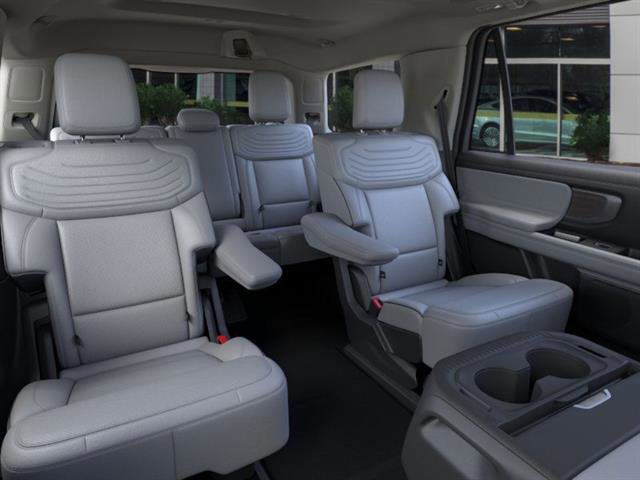 New 2026 Ford Expedition Platinum w/ Platinum Ultimate Package image 11