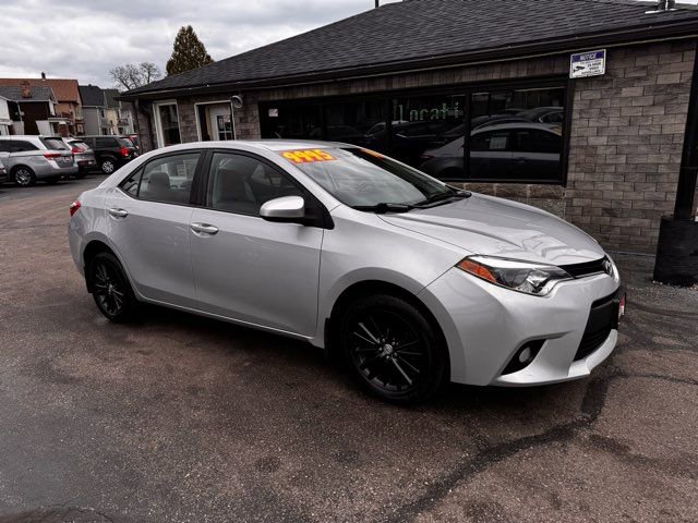 Used 2014 Toyota Corolla LE FWD image 1