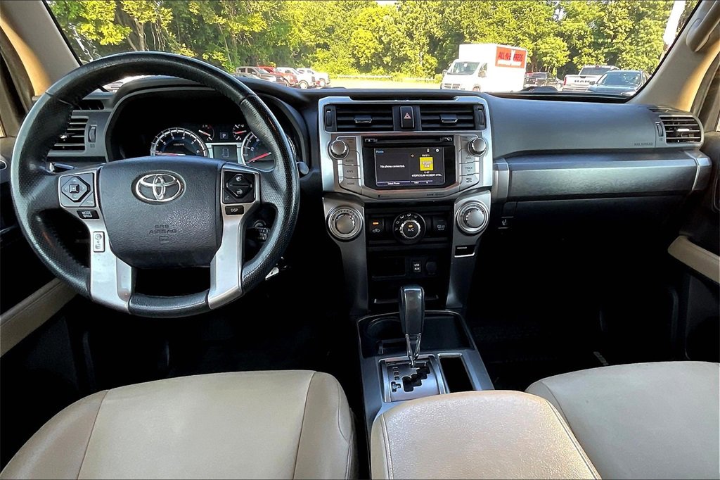 Used 2018 Toyota 4Runner SR5 Premium image 15