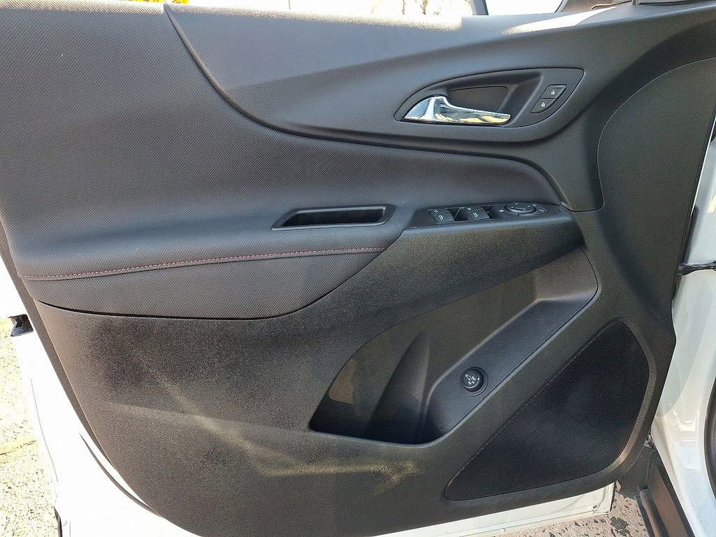 Used 2022 Chevrolet Equinox RS image 12