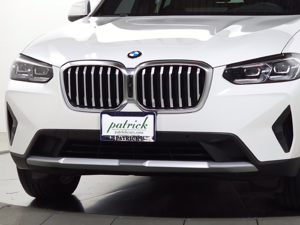 Used 2024 BMW X3 xDrive30i w/ Premium Package w/ZPA AWD/4WD image 3