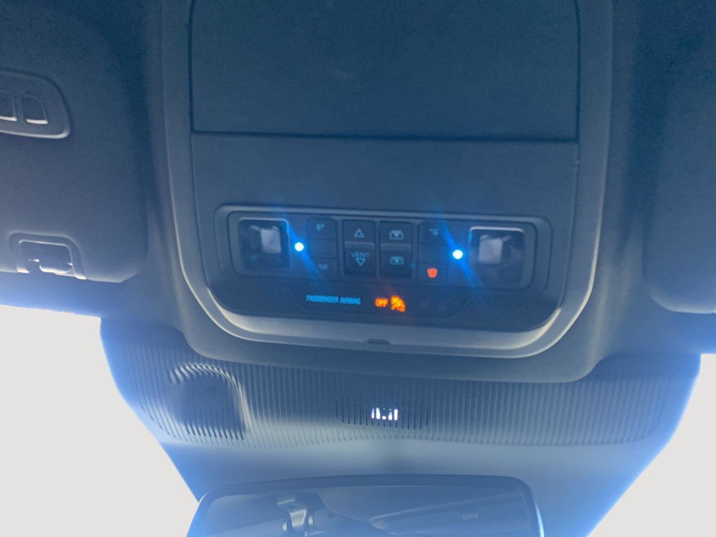 Used 2025 Ford Explorer Platinum w/ LUX Leather Package AWD/4WD image 30