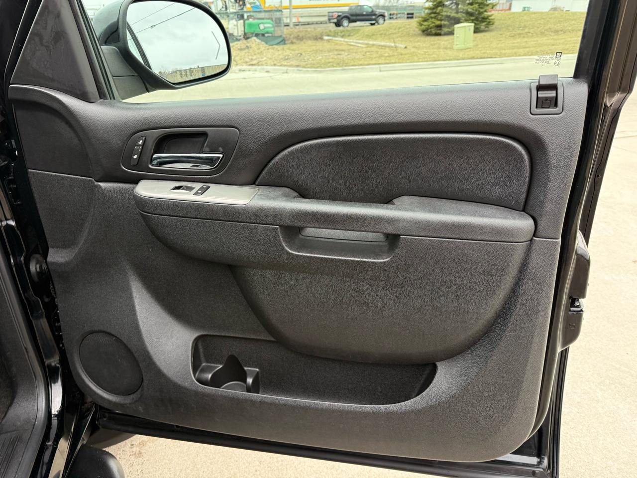 Used 2011 Chevrolet Avalanche LT w/ Luxury Package image 29