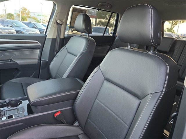 Used 2022 Volkswagen Atlas SE w/ Black Wheel Package image 15