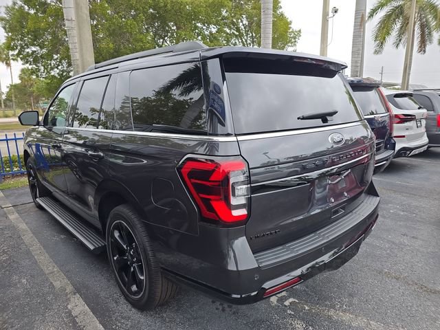 Used 2022 Ford Expedition Limited image 4