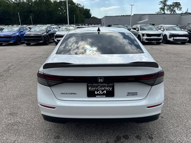 Used 2024 Honda Accord Sport image 4