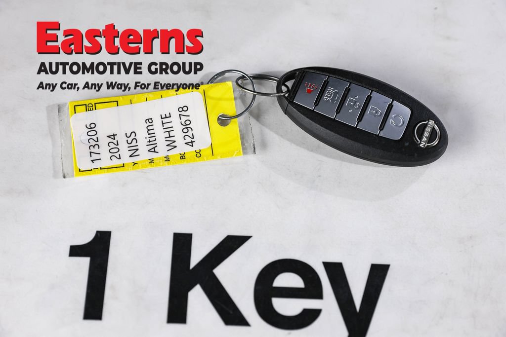Used 2024 Nissan Altima 2.5 S FWD image 21