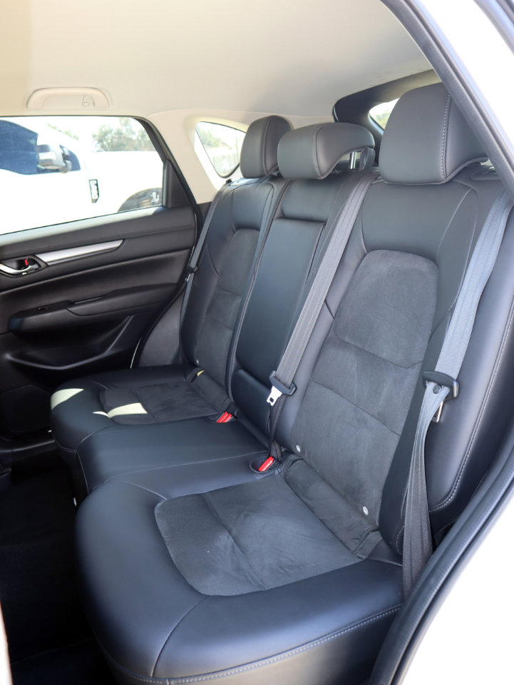 Used 2019 MAZDA CX-5 Touring image 35