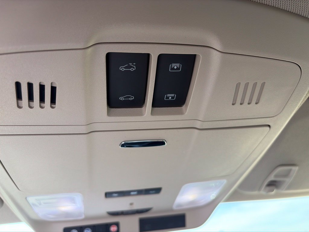 Used 2018 Buick Envision Essence AWD/4WD image 30