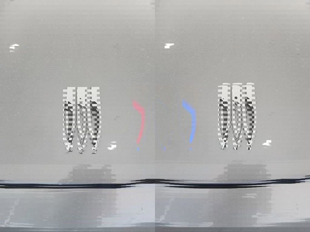 Certified 2025 Buick Enclave Avenir w/ Super Cruise Package image 31