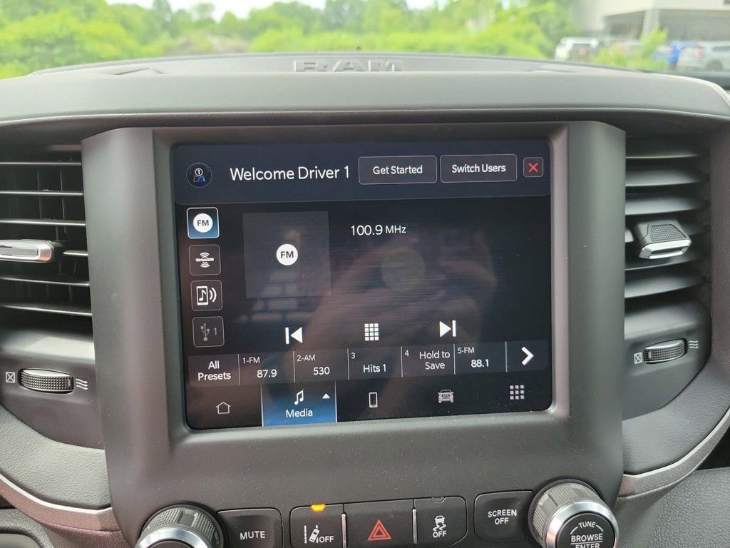 New 2024 RAM 5500 Tradesman w/ Safety Group image 13