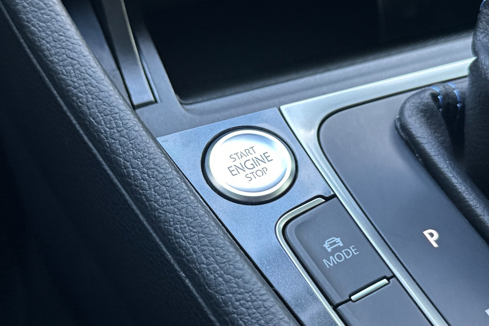 Used 2019 Volkswagen e-Golf SE w/ Driver Assistance Package image 23