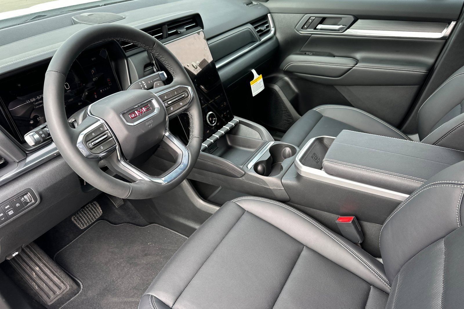New 2026 GMC Terrain Elevation w/ Elevation Premium Package image 11