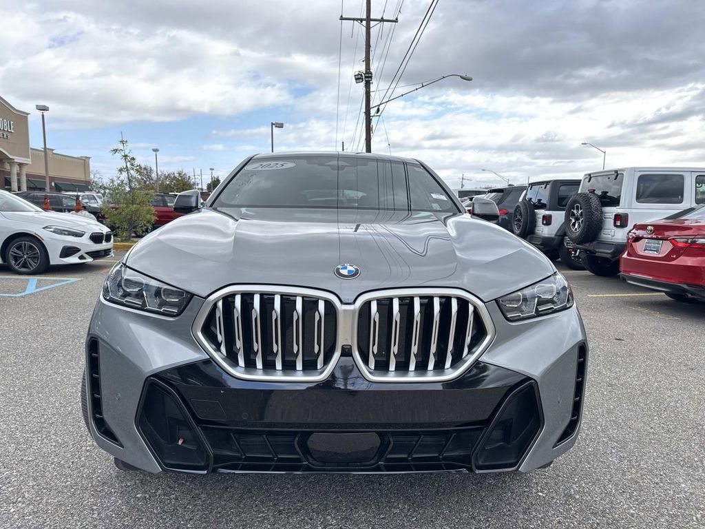 Used 2025 BMW X6 xDrive40i image 2