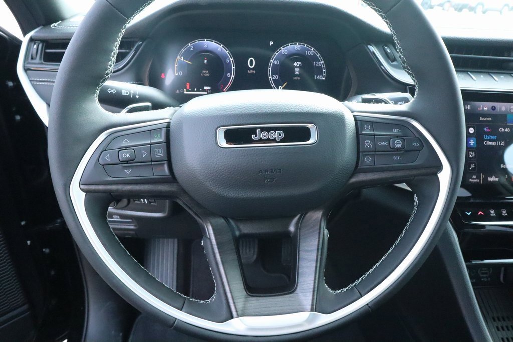 New 2026 Jeep Grand Cherokee Laredo image 3