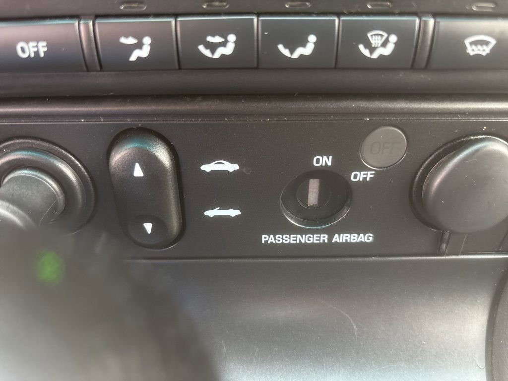 Used 2002 Ford Thunderbird RWD image 21