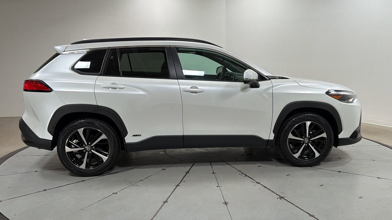 Certified 2024 Toyota Corolla Cross XSE w/ Convenience Package image 6