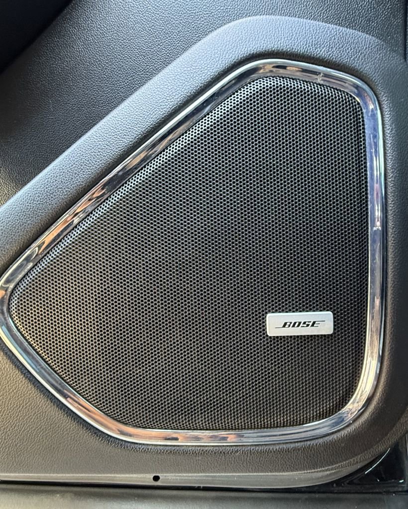 Used 2019 Chevrolet Suburban LT image 28